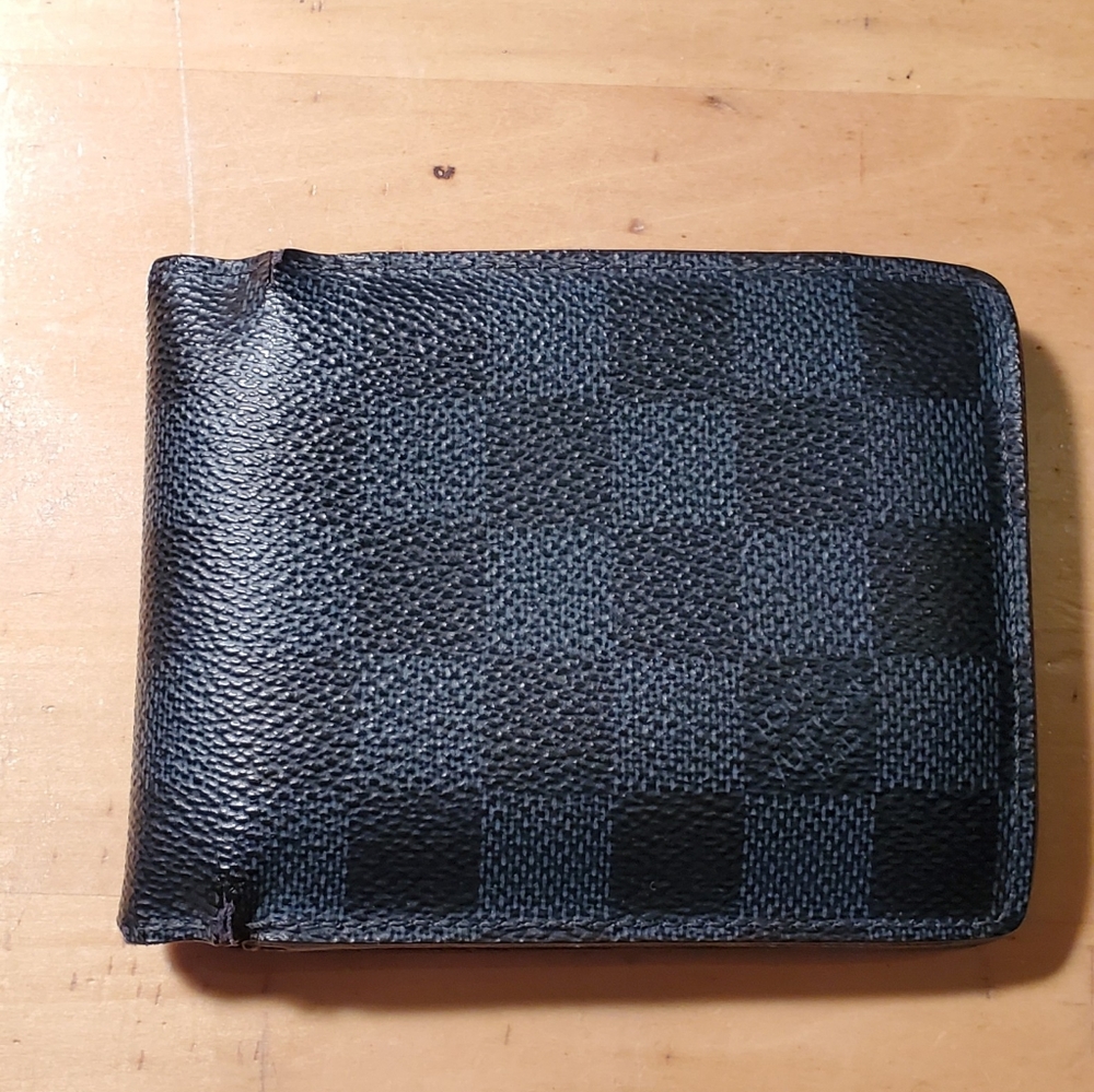 Authentic Louis Vuitton Multiple Wallet